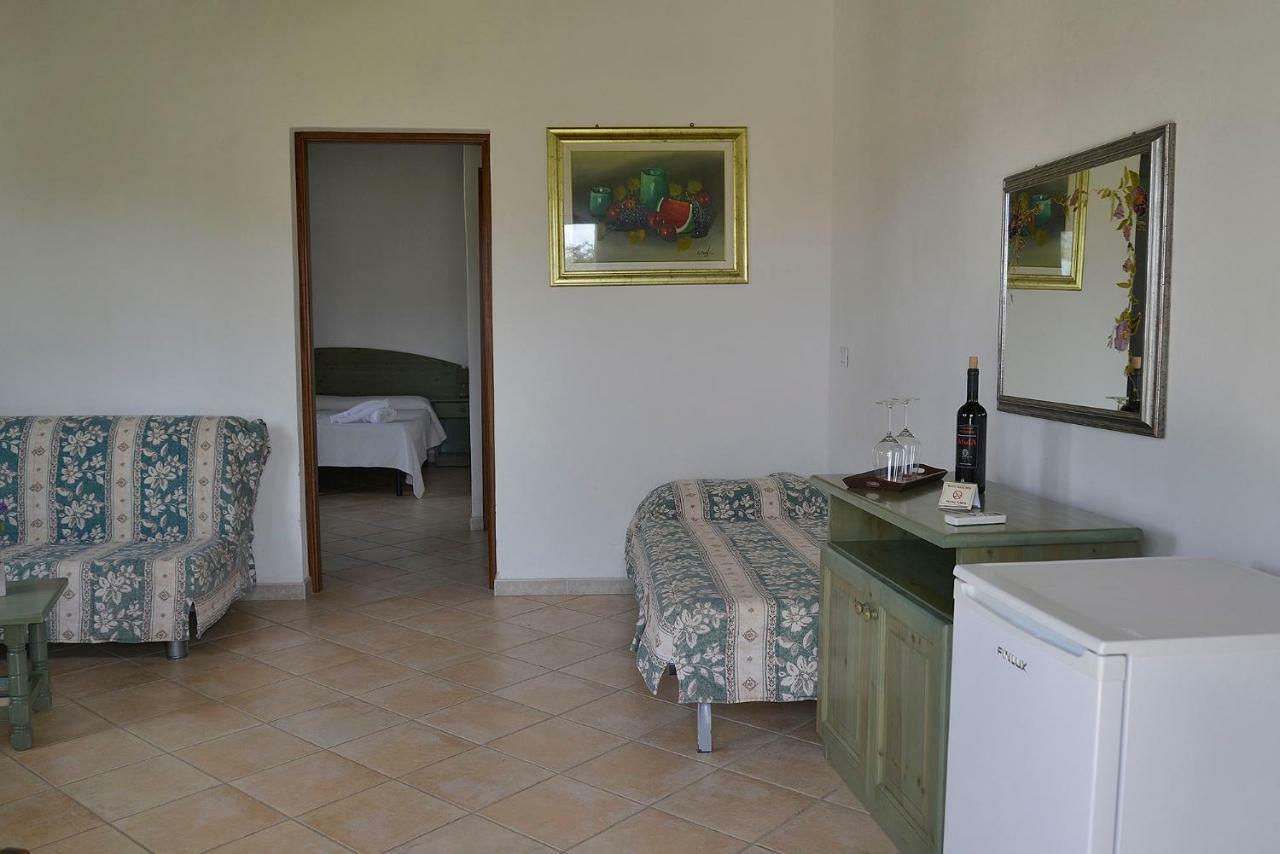 Agriturismo Rubinu Galtelli Exterior photo